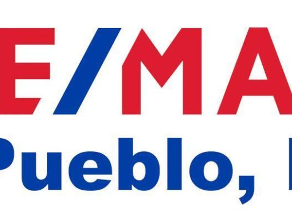 1086 S Briarcliff Dr, Pueblo West, CO 81007