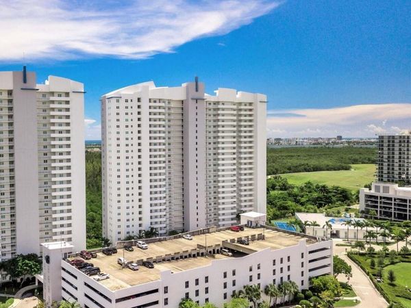 15051 Royal Oaks Lane, Unit 202, North Miami, FL 33181