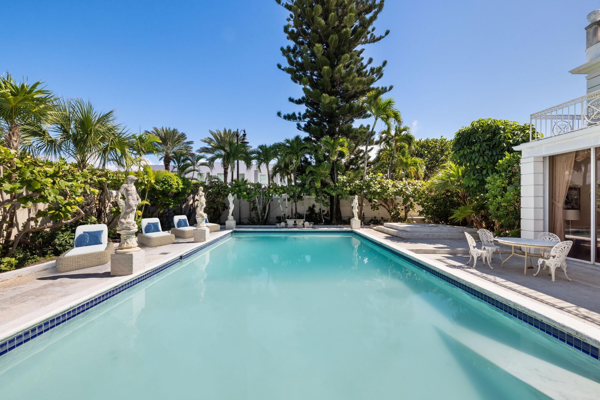 1048 S Ocean Boulevard, Palm Beach, FL 33480 Photo