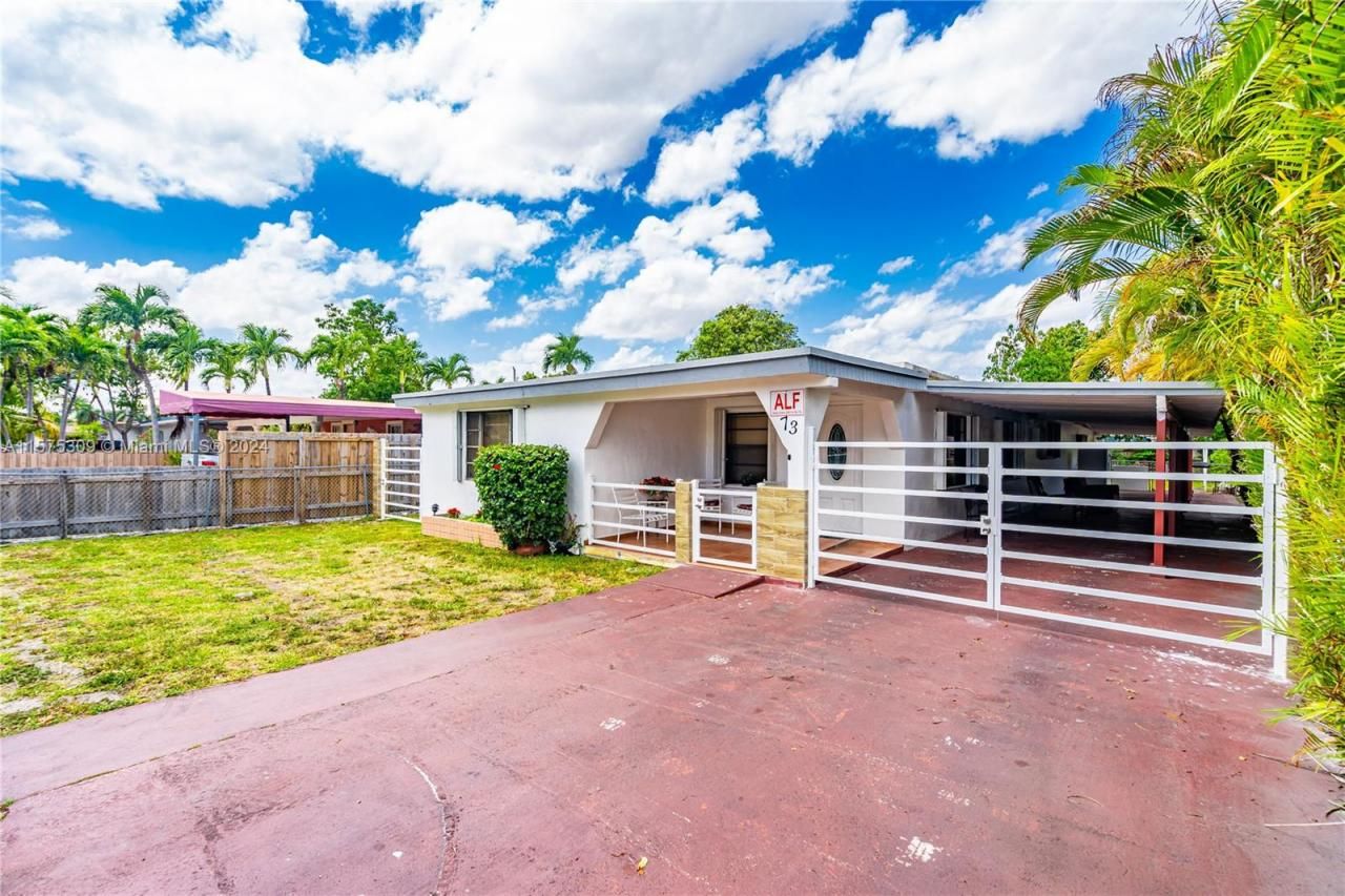 73 E 47th St, Hialeah, FL 33013 Photo