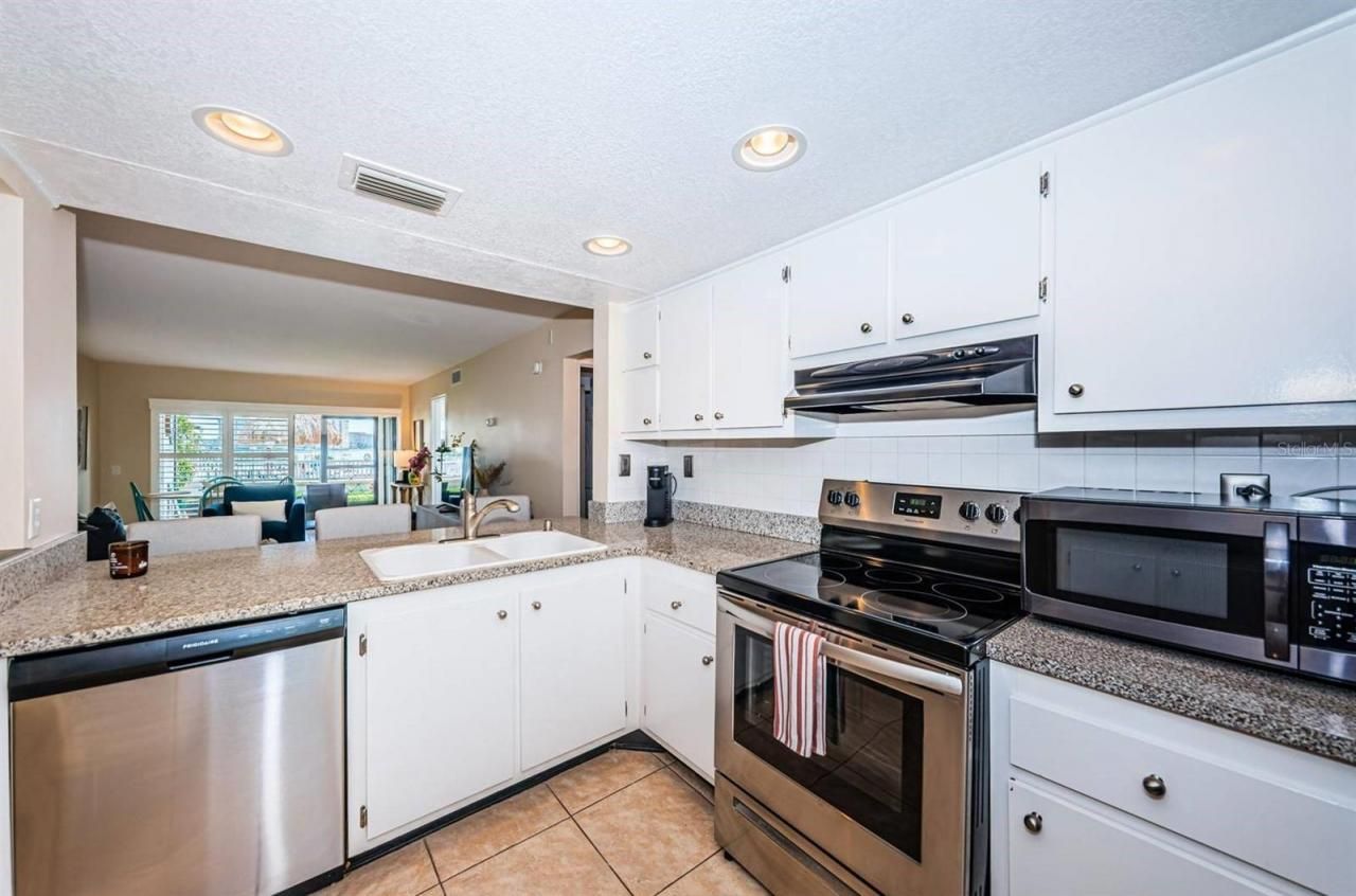 6268 Palma Del Mar Boulevard S, Unit 102, Saint Petersburg, FL 33715 Photo