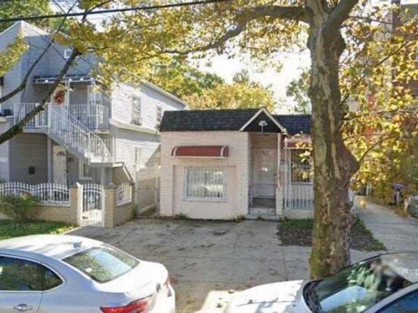 2776 Sexton Place Place, Bronx, NY 10469