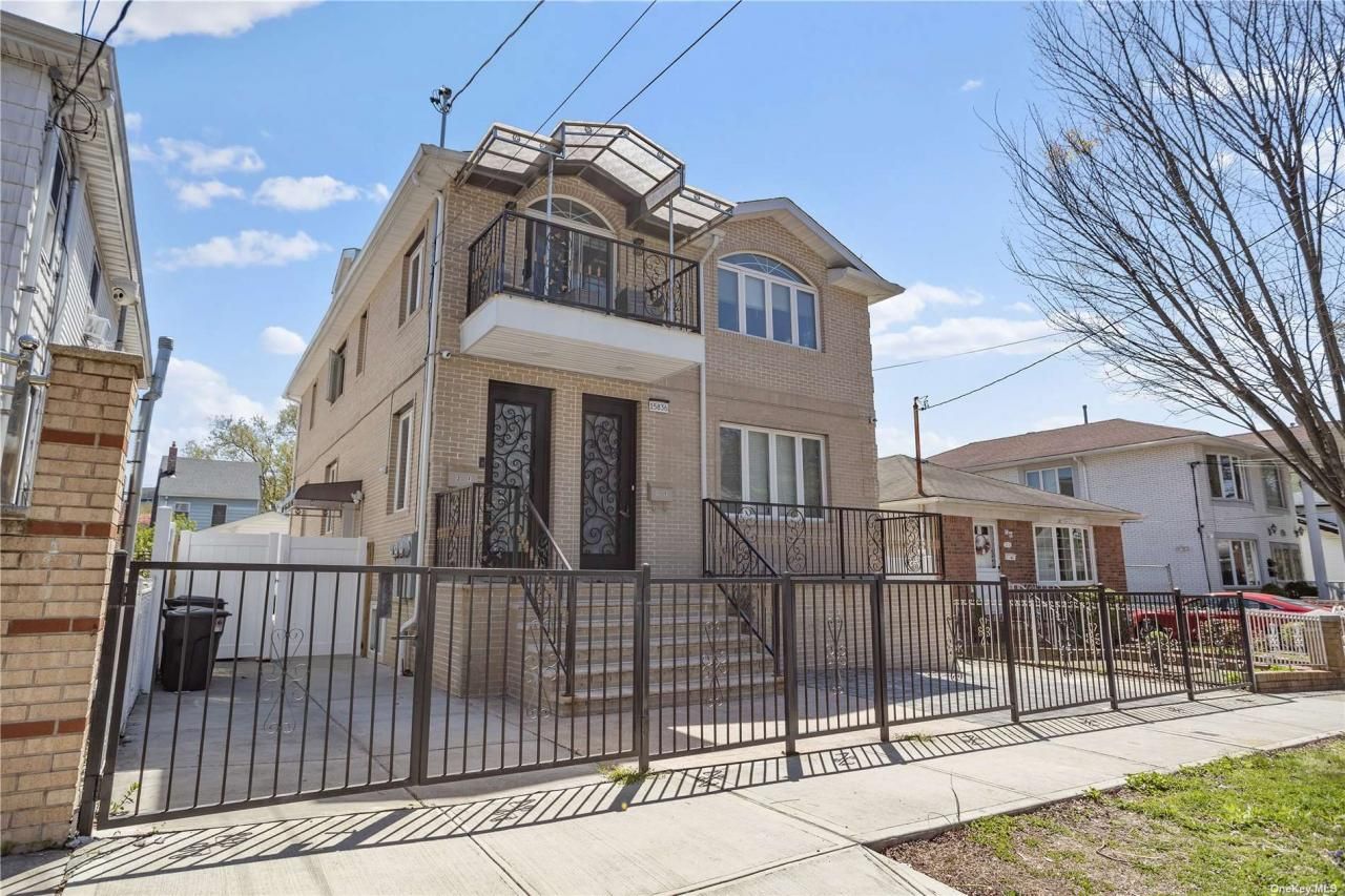 158-36 77th Road, Fresh Meadows, NY 11366 Main Photo
