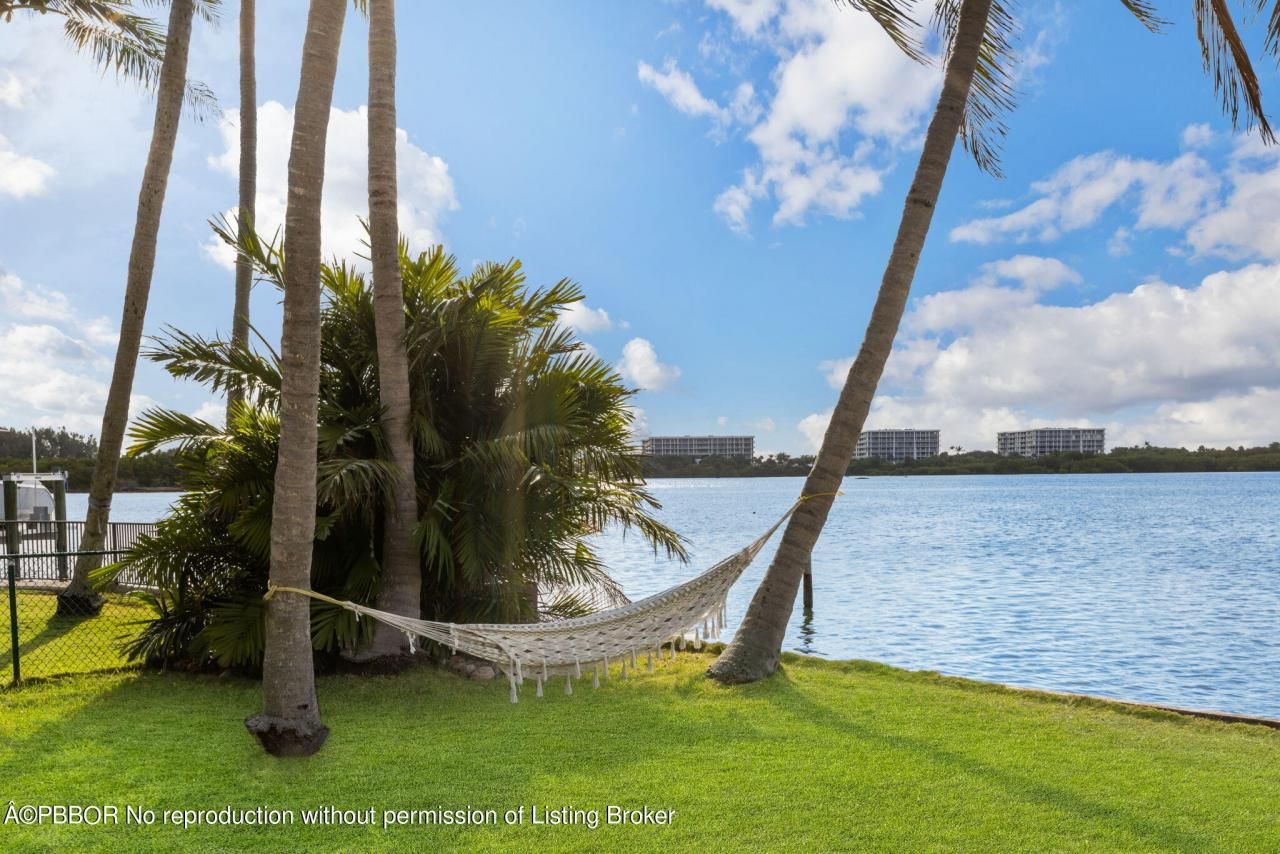 8026 Flagler Court, West Palm Beach, FL 33405 Photo