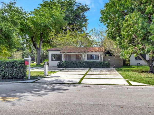 2198 NE 183rd St, North Miami Beach, FL 33179