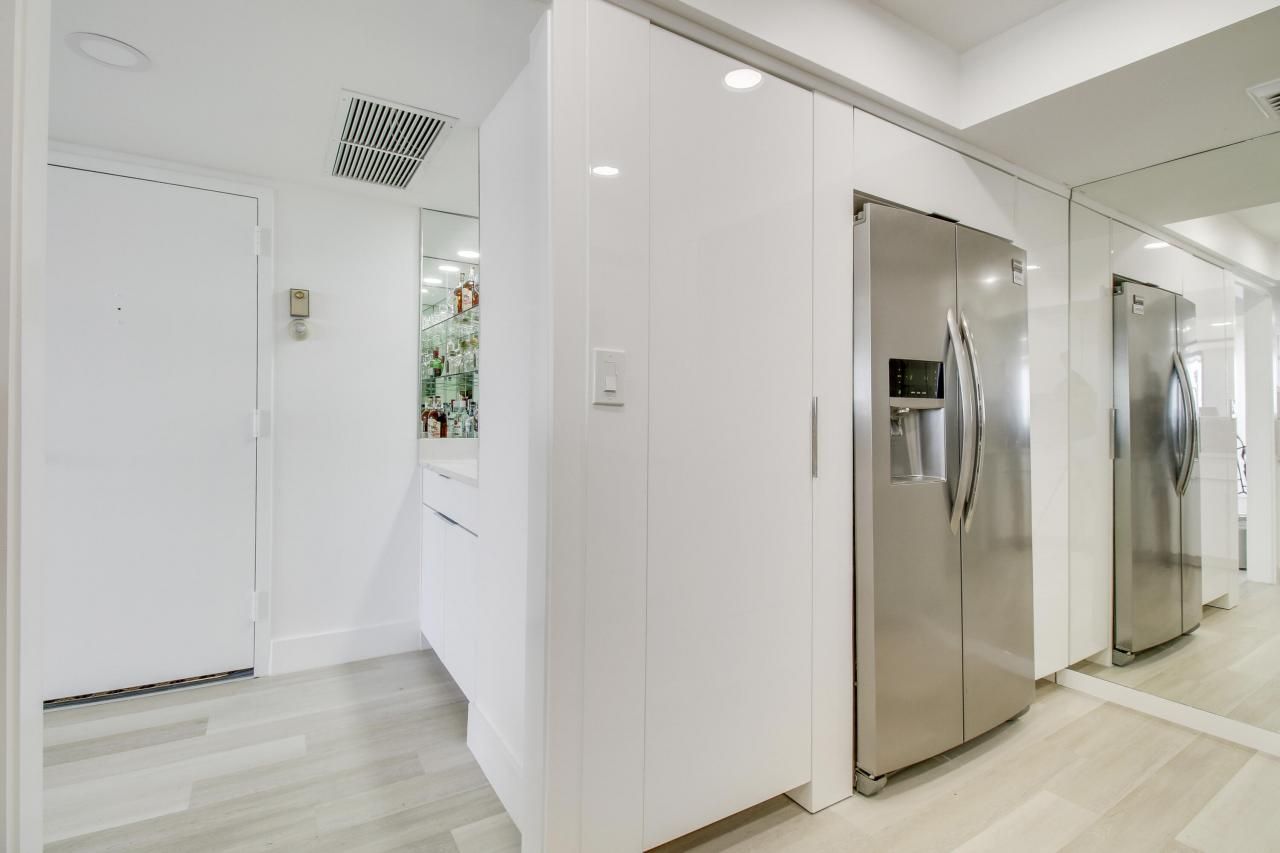 2000 Presidential Way, Unit 1401, West Palm Beach, FL 33401 Photo