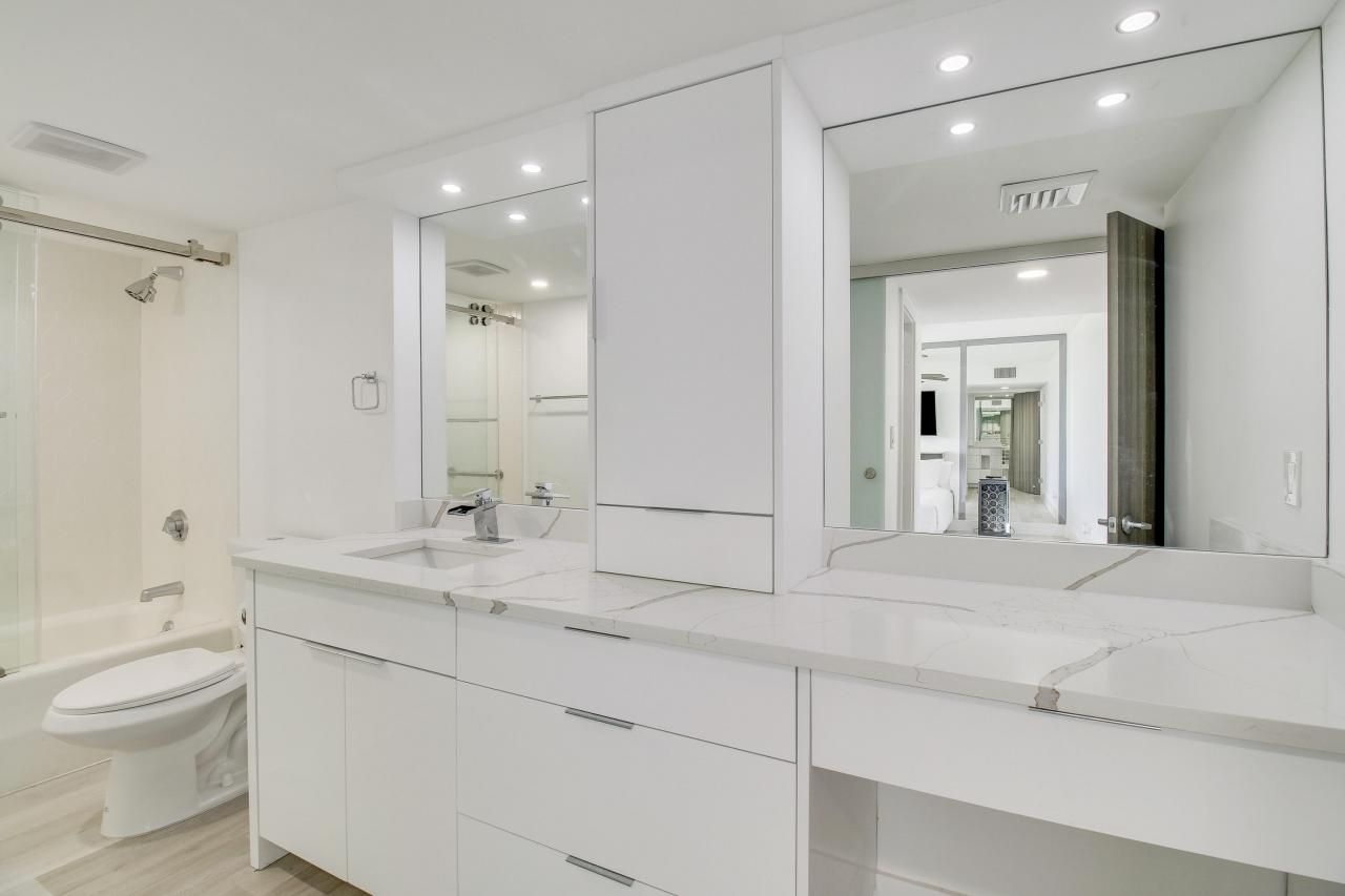 2000 Presidential Way, Unit 1401, West Palm Beach, FL 33401 Photo