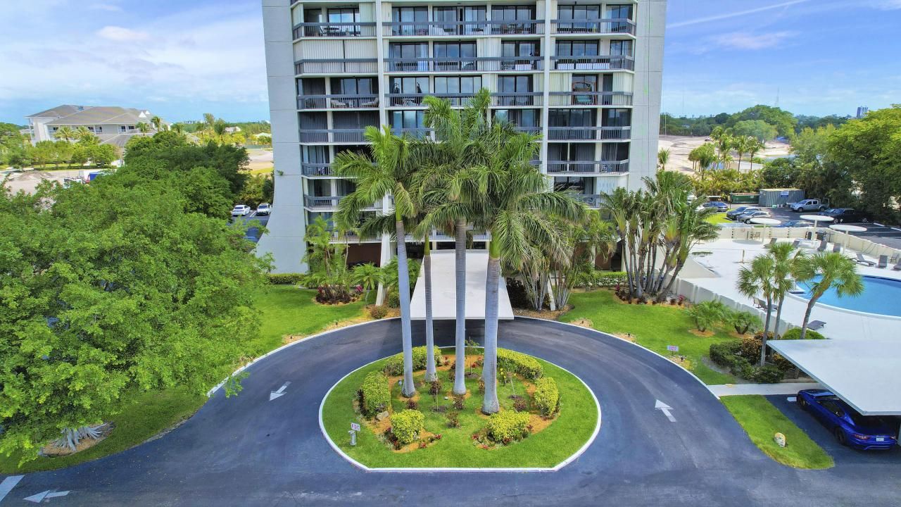 2000 Presidential Way, Unit 1401, West Palm Beach, FL 33401 Photo
