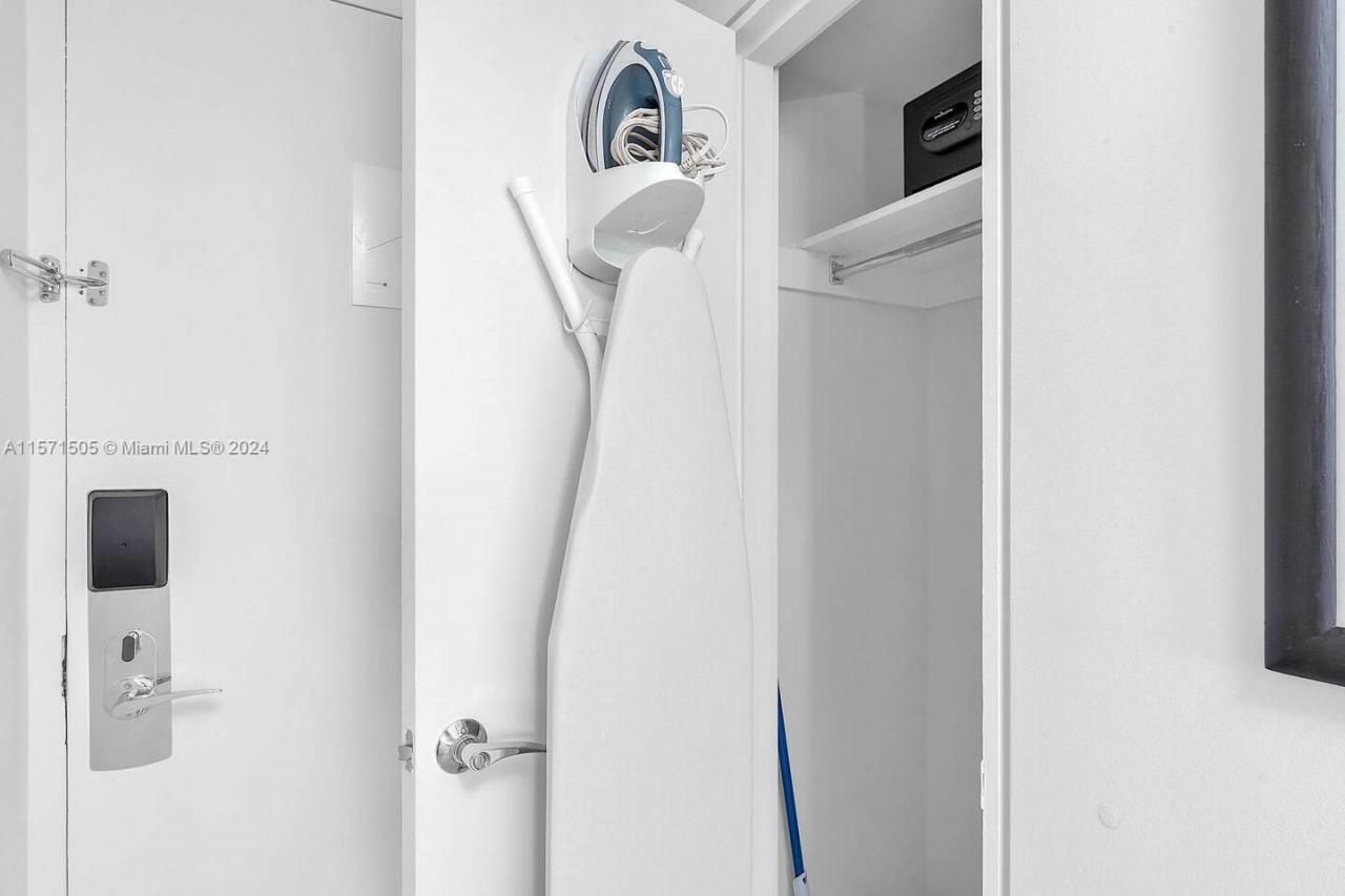 1100 West Ave, Unit 906, Miami Beach, FL 33139 Photo