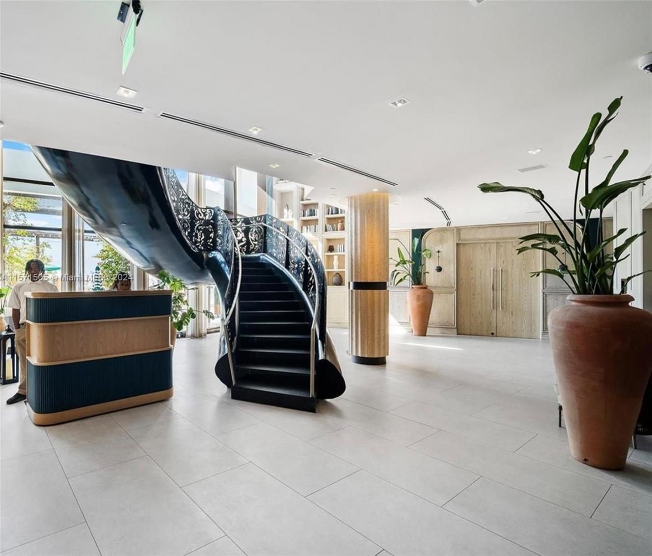 1100 West Ave, Unit 906, Miami Beach, FL 33139 Photo