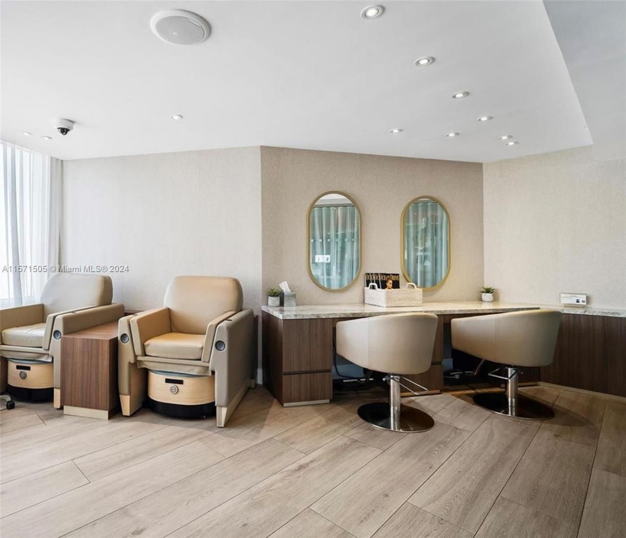 1100 West Ave, Unit 906, Miami Beach, FL 33139 Photo