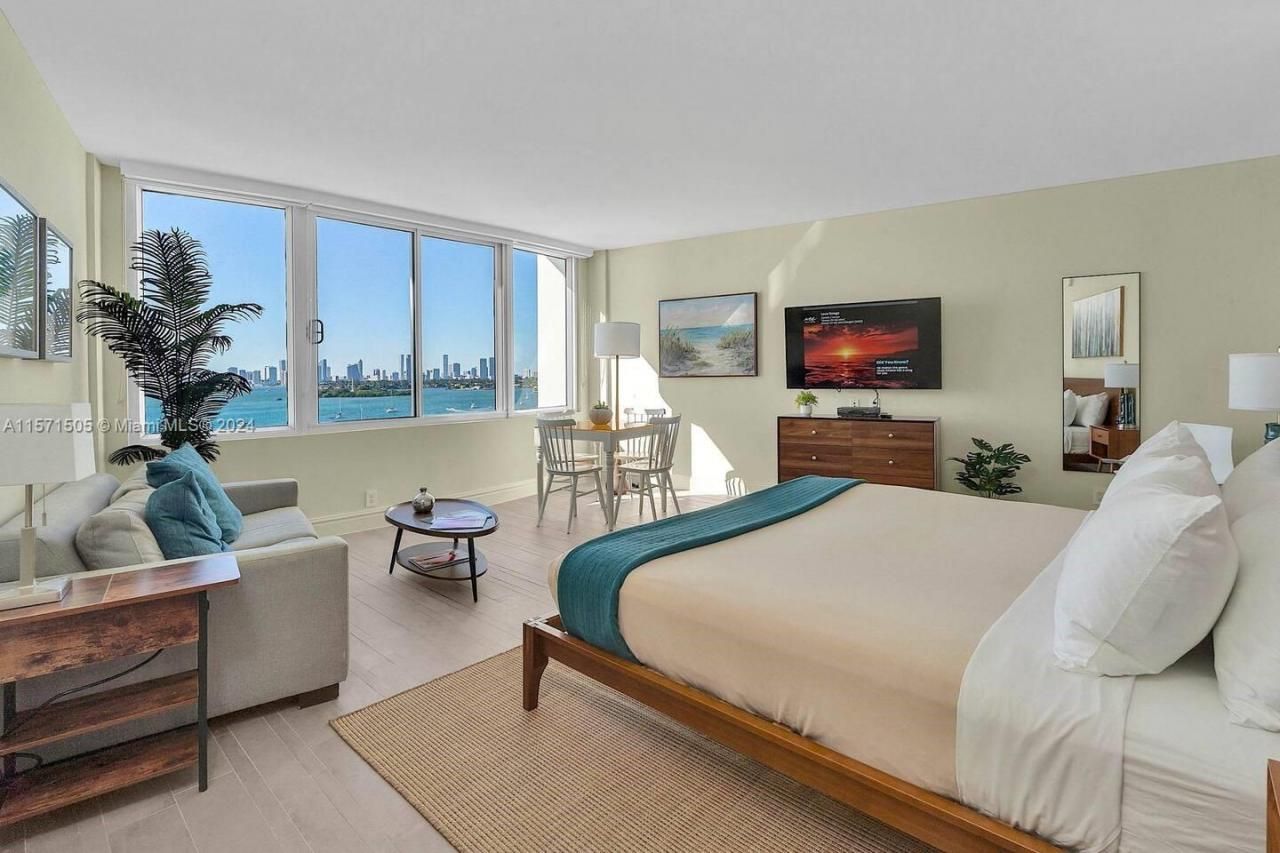 1100 West Ave, Unit 906, Miami Beach, FL 33139 Photo