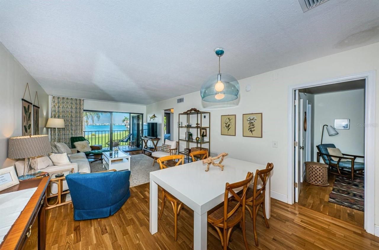 6295 Bahia Del Mar Circle, Unit 216, Saint Petersburg, FL 33715 Photo