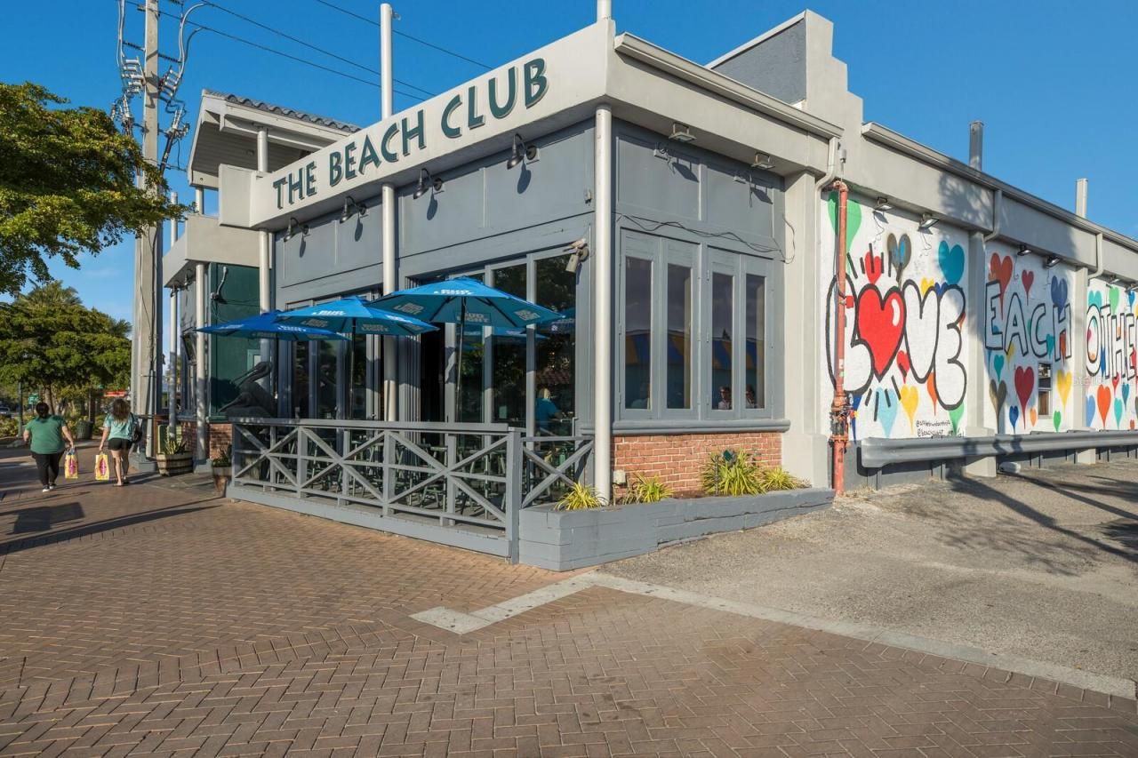 84 Avenida Veneccia, Unit 202 & 203, Sarasota, FL 34242 Photo