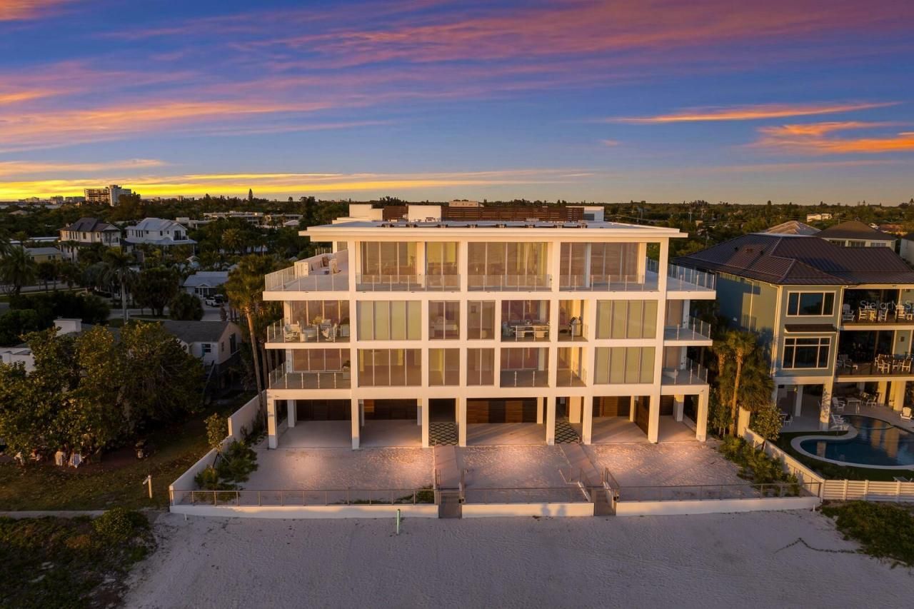 84 Avenida Veneccia, Unit 202 & 203, Sarasota, FL 34242 Photo