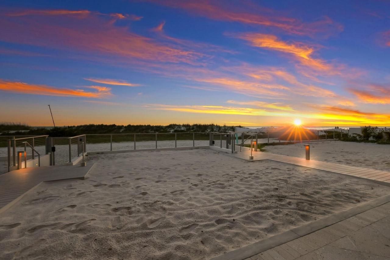 84 Avenida Veneccia, Unit 202 & 203, Sarasota, FL 34242 Photo