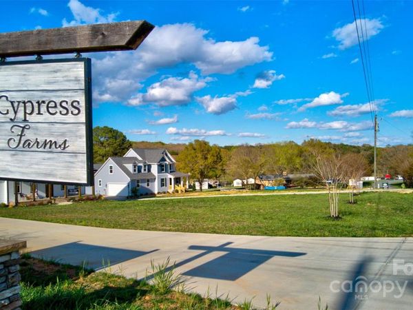 4271 Candlewood Drive, Sherrills Ford, NC 28673