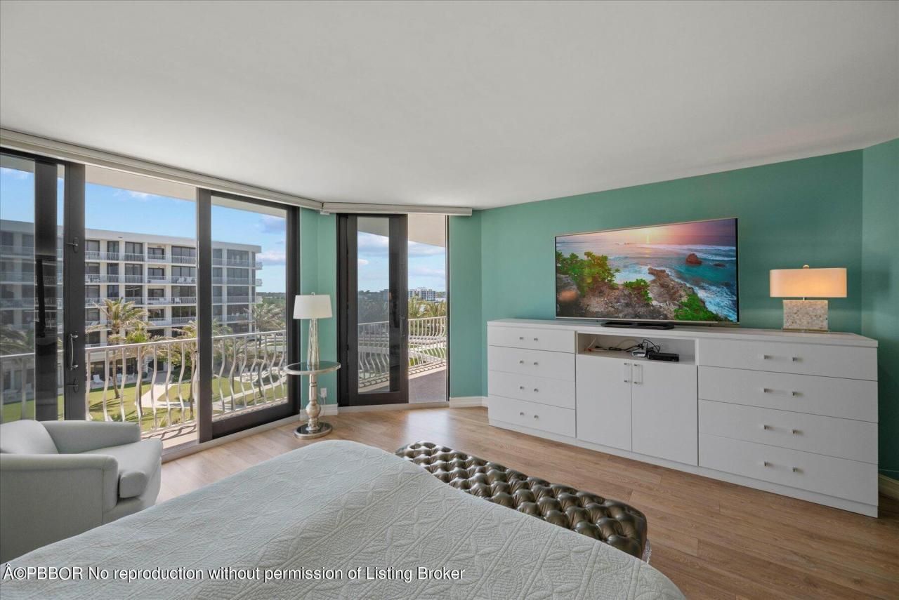 2000 S Ocean Boulevard, Unit 307N, Palm Beach, FL 33480 Photo