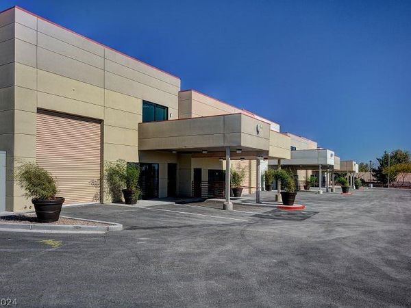 3355 Clayton, North Las Vegas, NV 89032