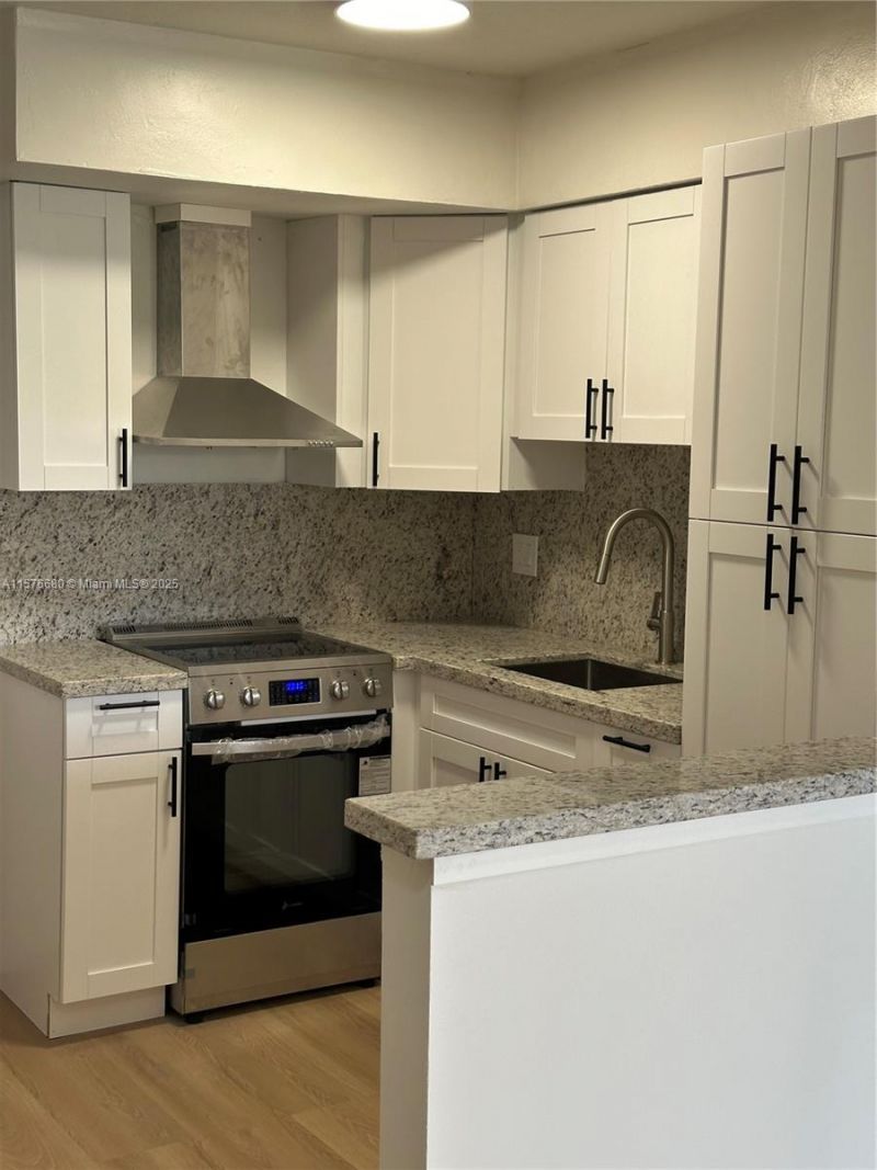 101 SE 4th Ave, Unit 1-7, Hallandale Beach, FL 33009 Photo