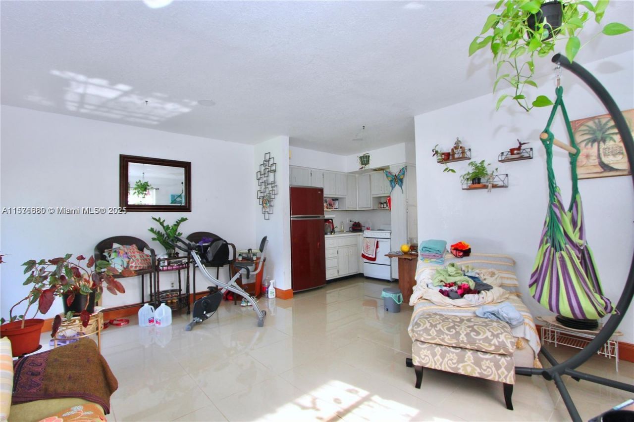 101 SE 4th Ave, Unit 1-7, Hallandale Beach, FL 33009 Photo