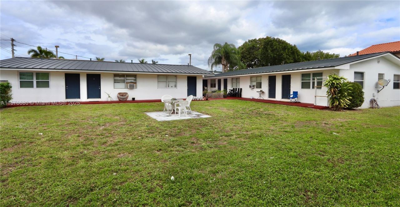 101 SE 4th Ave, Unit 1-7, Hallandale Beach, FL 33009 Photo