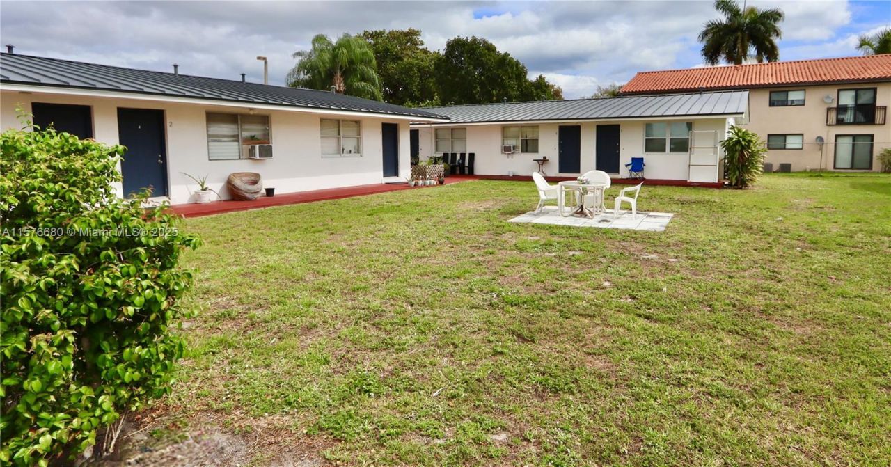 101 SE 4th Ave, Unit 1-7, Hallandale Beach, FL 33009 Photo