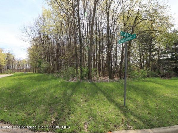 2655 Navigator Lane, Lansing, MI 48911