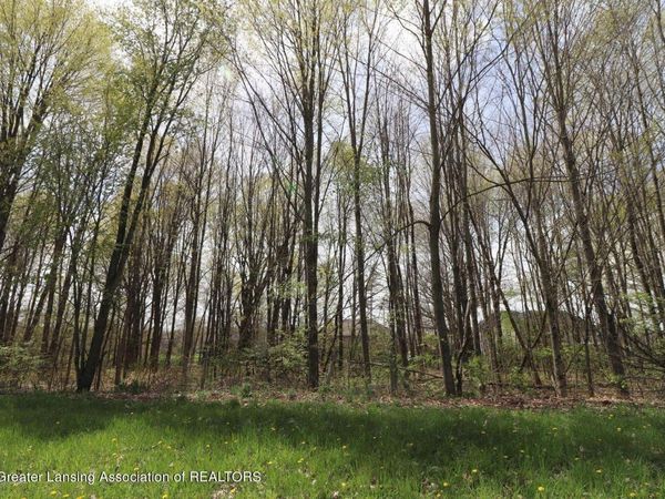 2645 Navigator Lane, Lansing, MI 48911