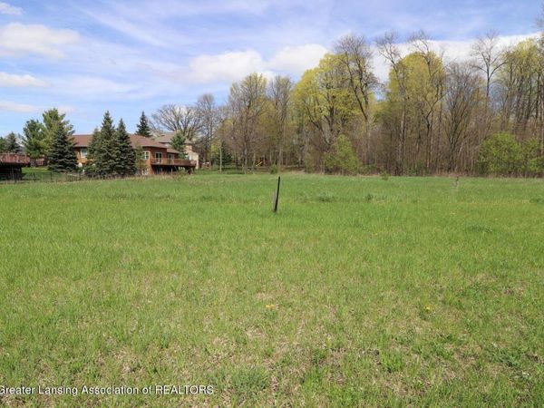 2668 Maritime Drive, Lansing, MI 48911