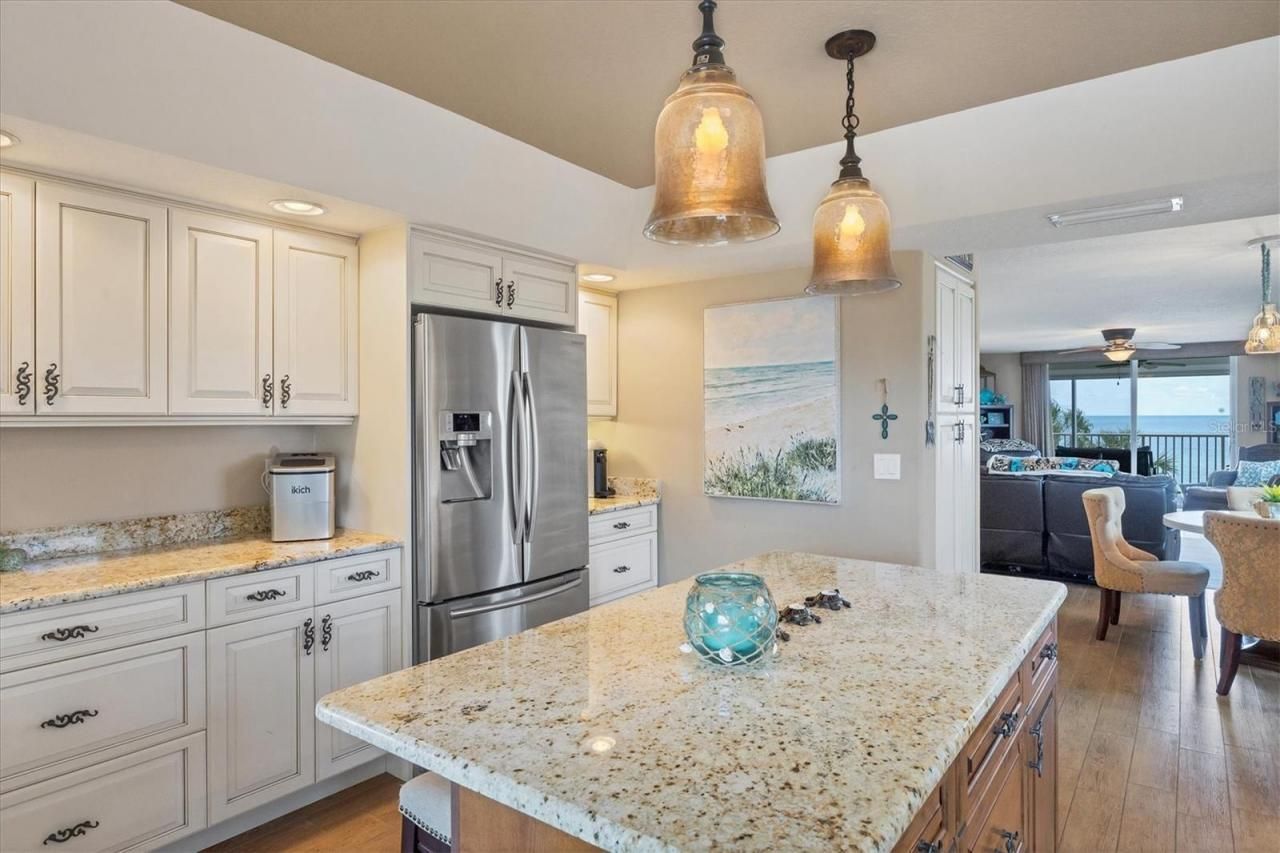 4325 Gulf Of Mexico Drive, Unit 408, Longboat Key, FL 34228 Photo