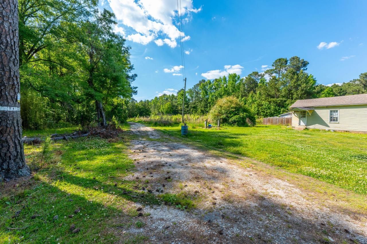 1099 Jedburg Road Photo 13