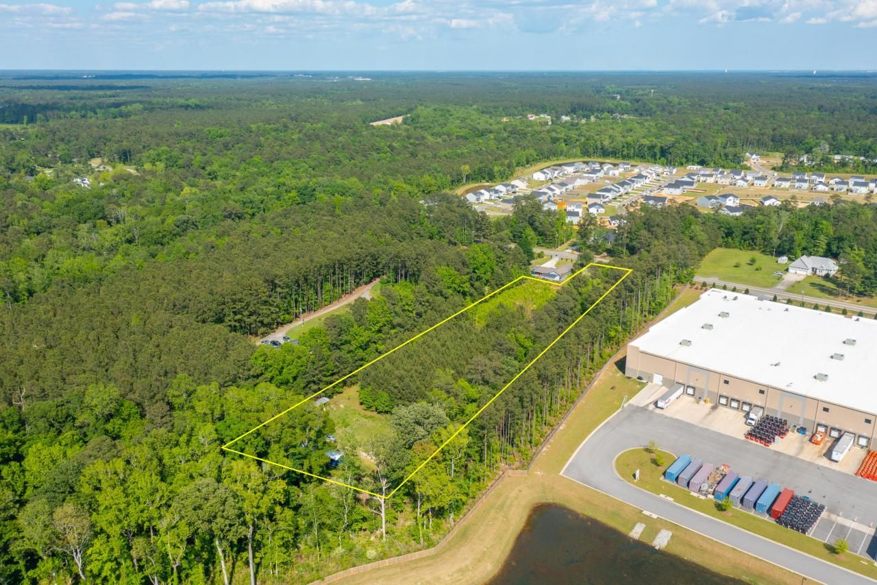 1099 Jedburg Road Photo 4