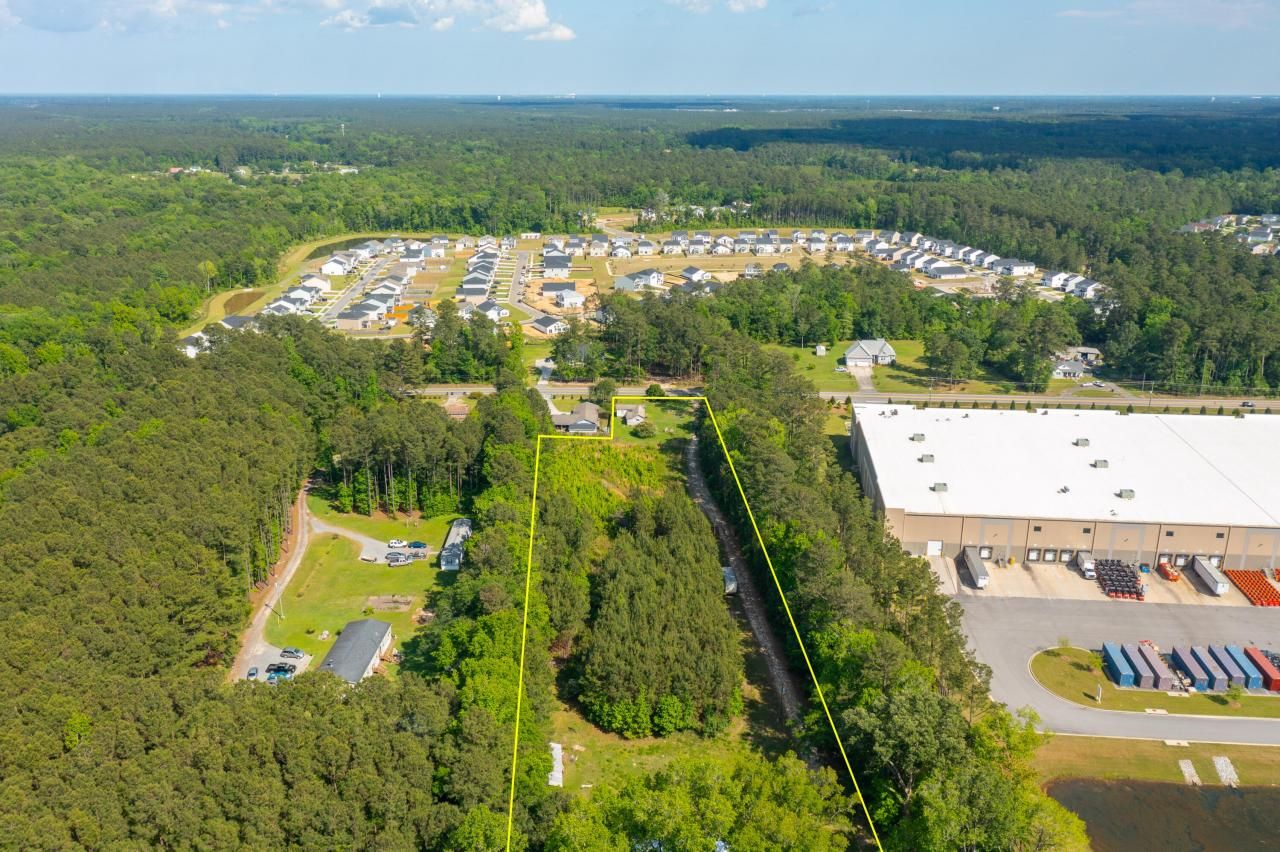 1099 Jedburg Road Photo 5