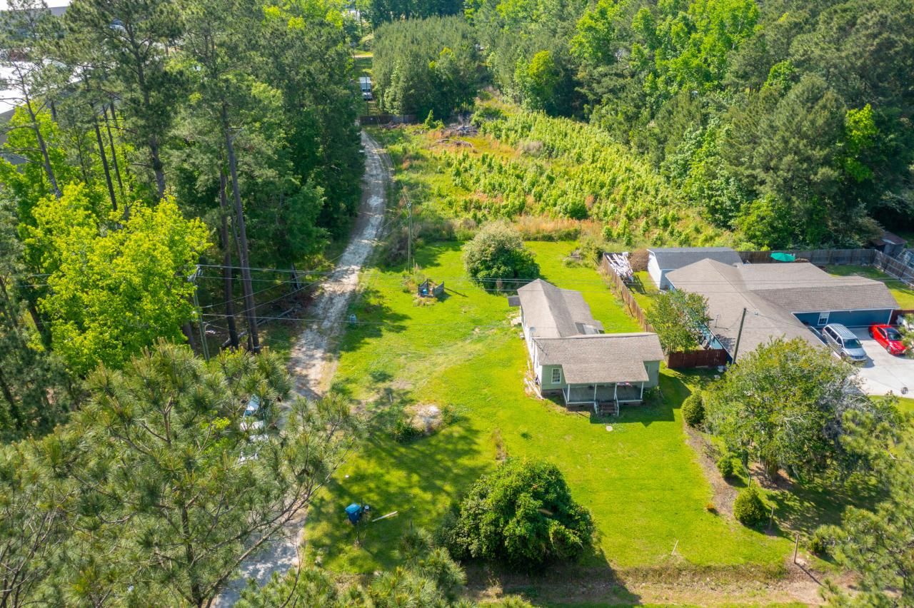 1099 Jedburg Road Photo 9