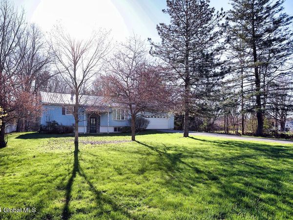 13 N Pawling Street, Hagaman, NY 12086