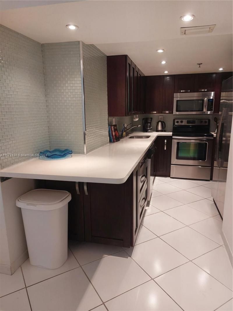 2401 Collins Ave, Unit 1107, Miami Beach, FL 33140 Photo