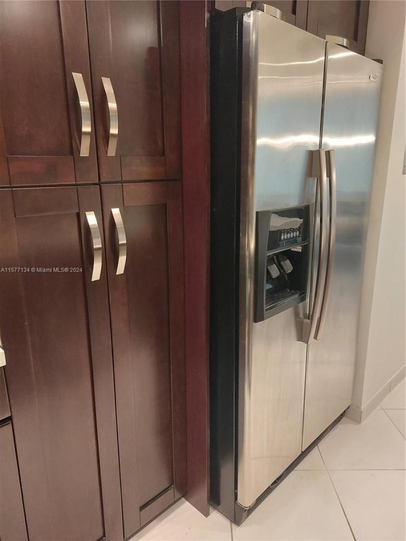 2401 Collins Ave, Unit 1107, Miami Beach, FL 33140 Photo