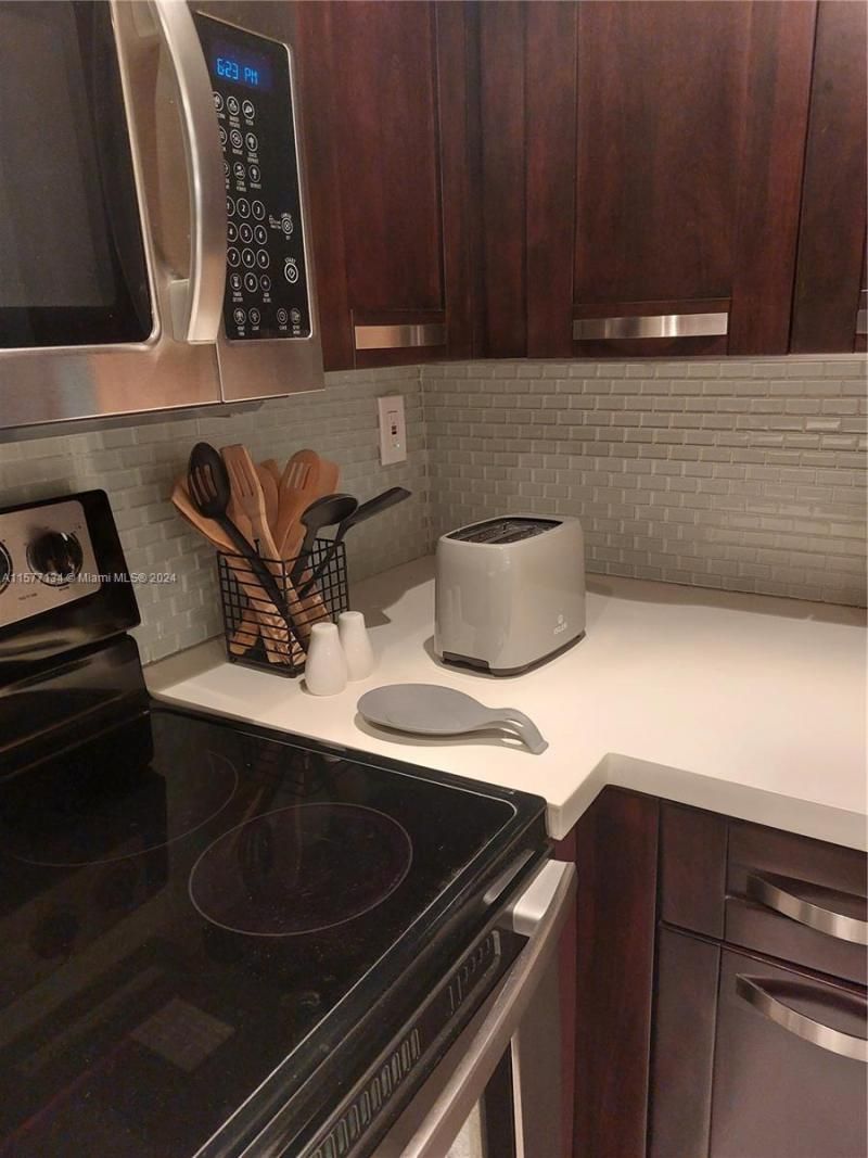 2401 Collins Ave, Unit 1107, Miami Beach, FL 33140 Photo