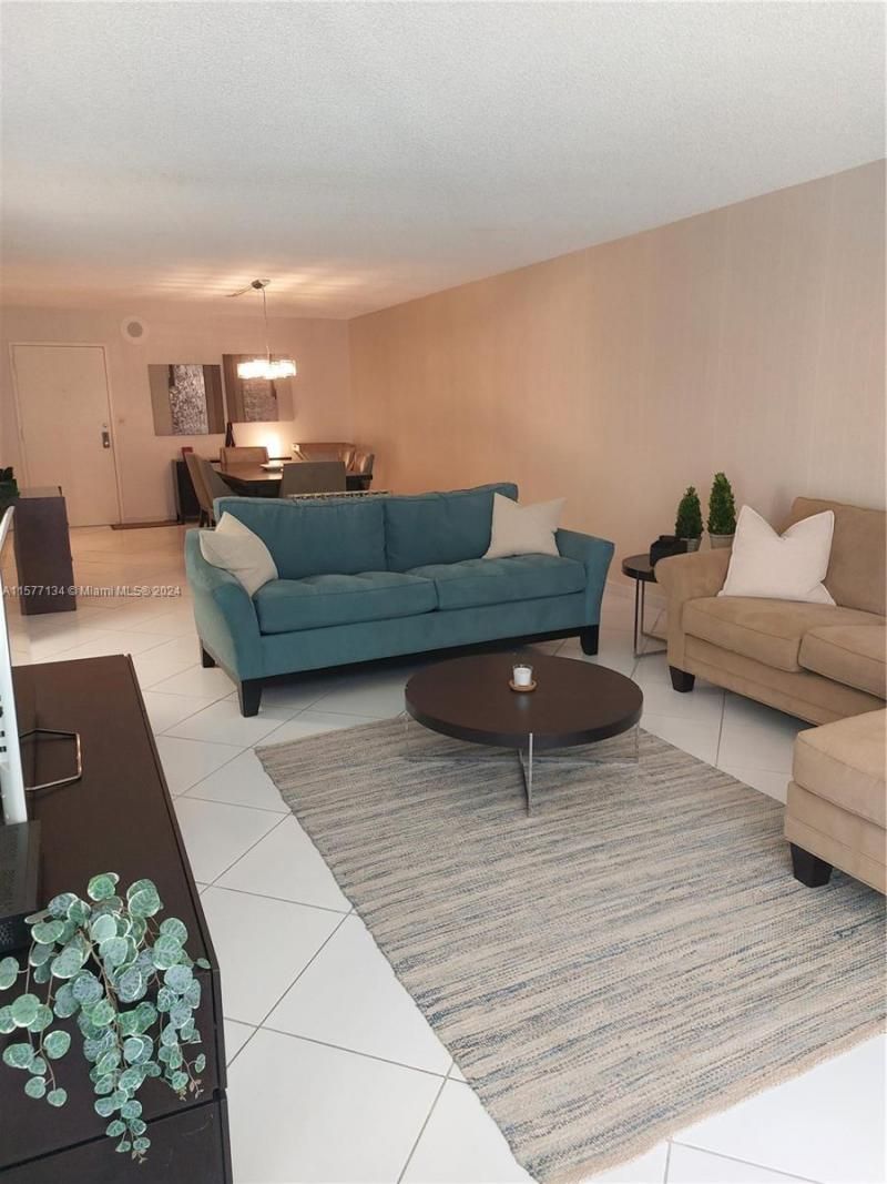 2401 Collins Ave, Unit 1107, Miami Beach, FL 33140 Photo