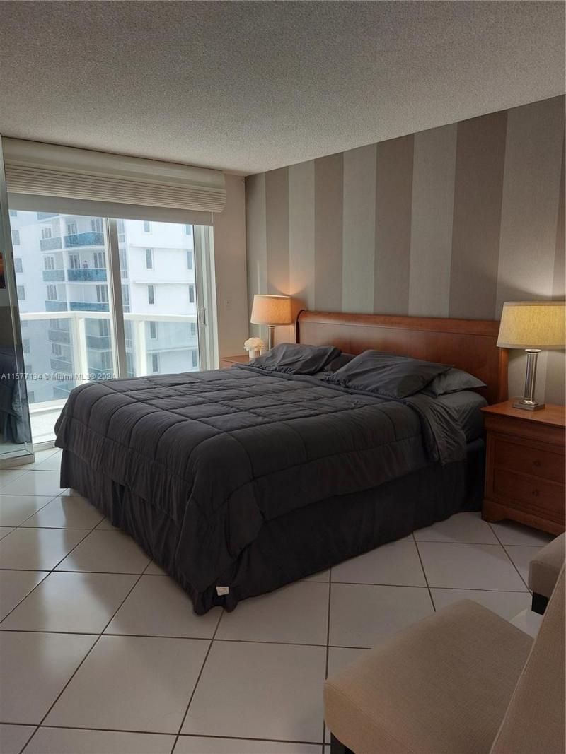 2401 Collins Ave, Unit 1107, Miami Beach, FL 33140 Photo