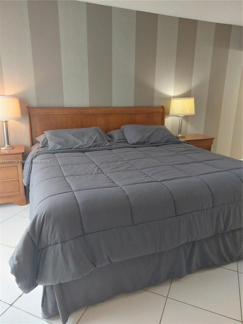 2401 Collins Ave, Unit 1107, Miami Beach, FL 33140 Photo