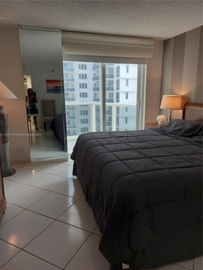 2401 Collins Ave, Unit 1107, Miami Beach, FL 33140 Photo