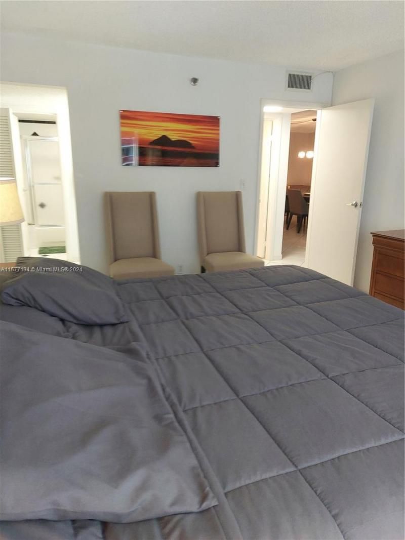 2401 Collins Ave, Unit 1107, Miami Beach, FL 33140 Photo