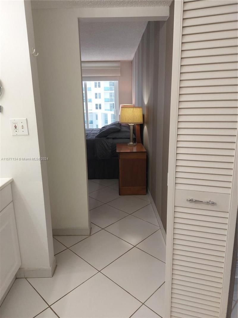 2401 Collins Ave, Unit 1107, Miami Beach, FL 33140 Photo