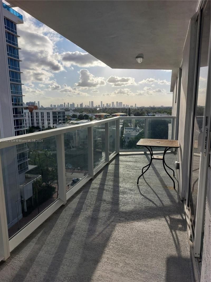 2401 Collins Ave, Unit 1107, Miami Beach, FL 33140 Photo