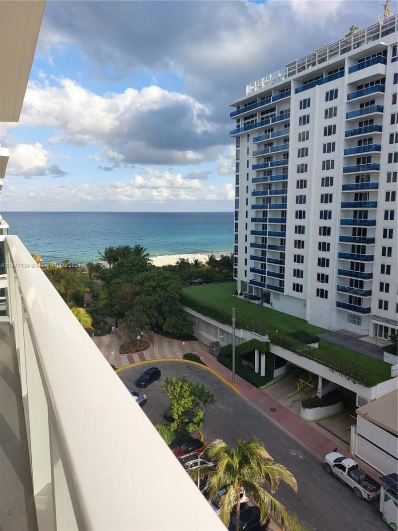 2401 Collins Ave, Unit 1107, Miami Beach, FL 33140 Photo