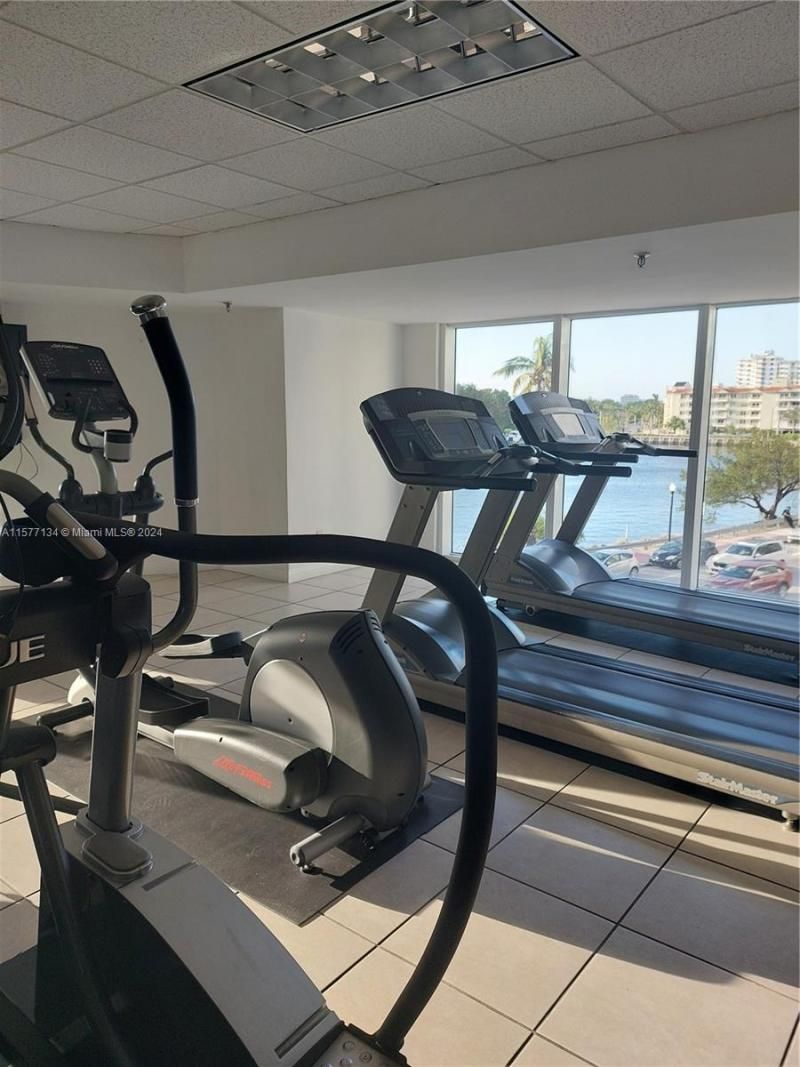 2401 Collins Ave, Unit 1107, Miami Beach, FL 33140 Photo