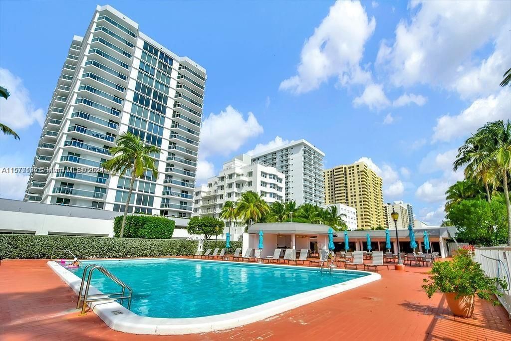 2401 Collins Ave, Unit 1107, Miami Beach, FL 33140 Photo