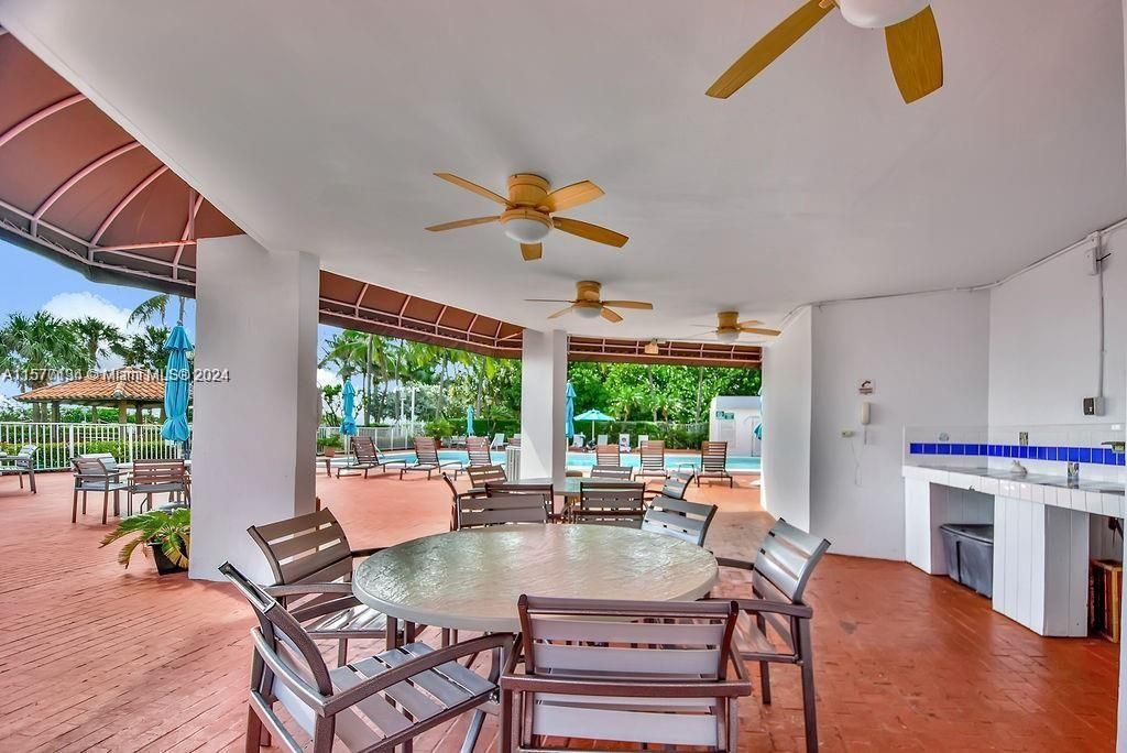 2401 Collins Ave, Unit 1107, Miami Beach, FL 33140 Photo